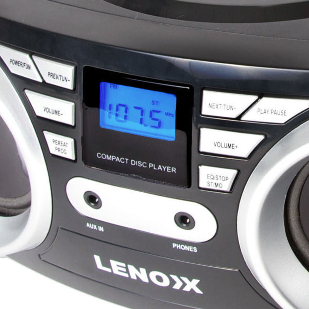 Lenoxx Portable Speaker Boombox FM radio CD CDR CDRW Player Aux in 3